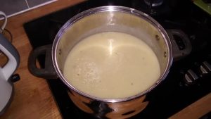 budget-leek-potato-soup-finished